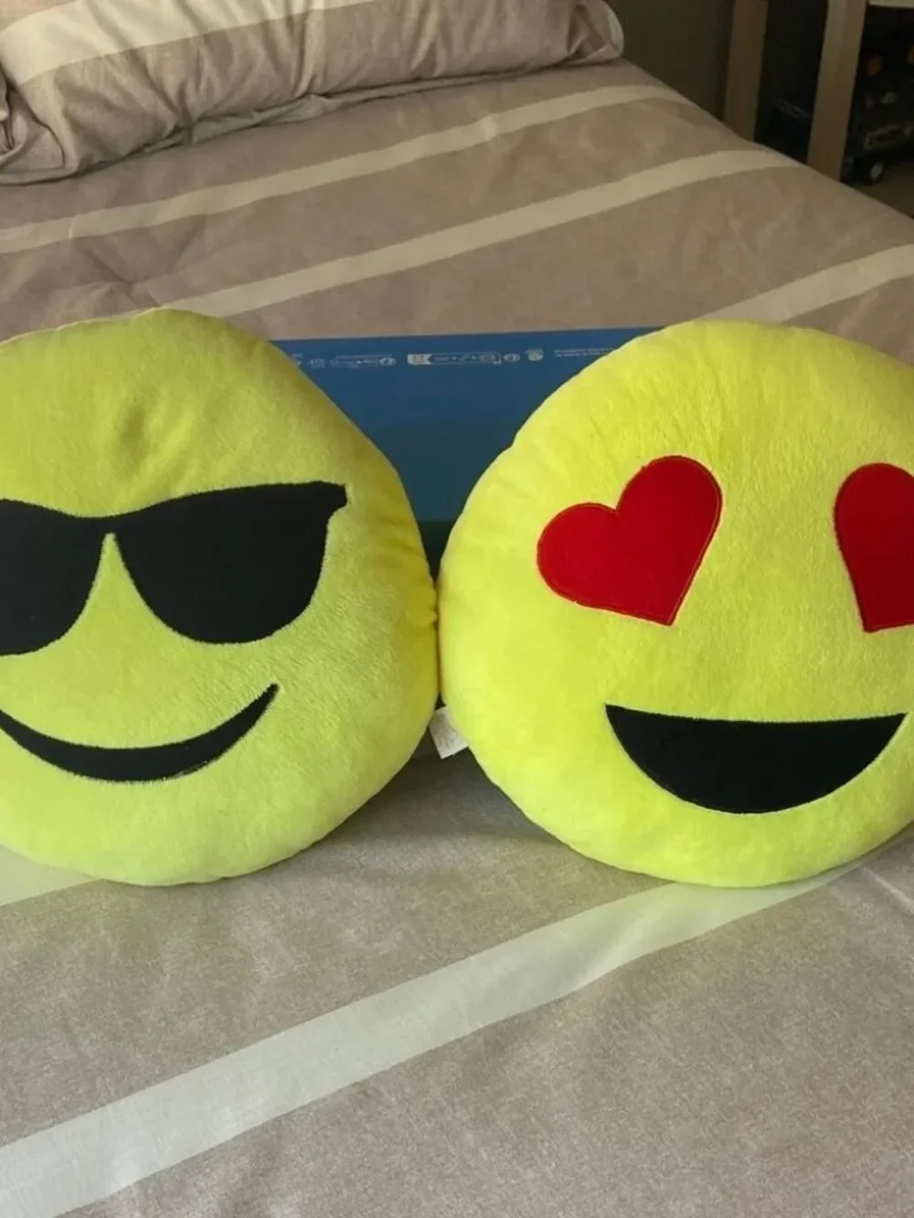 EUC Emoji Pillows Set